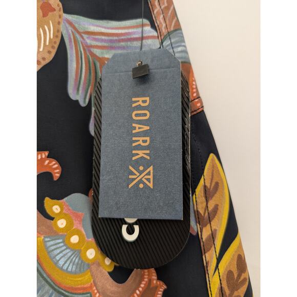NWT Roark Roark Boatman 2.0 Boardshorts 17" in Baroque Black size 34 - Picture 4 of 7